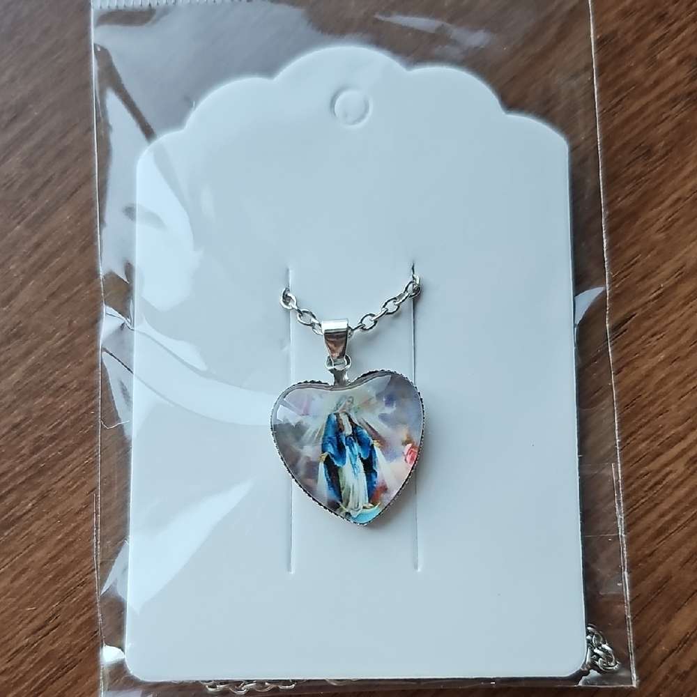 New Religious Mother Mary Acrylic Silver Heart Pendant Necklace
